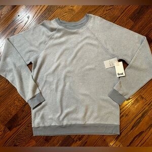 FEAT Women's BlanketBlend™ Crewneck XL New with tags #1005 blue burrblue